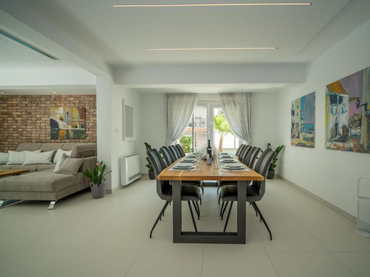 Holiday Home Andela By Interhome Dobrinj Bagian luar foto